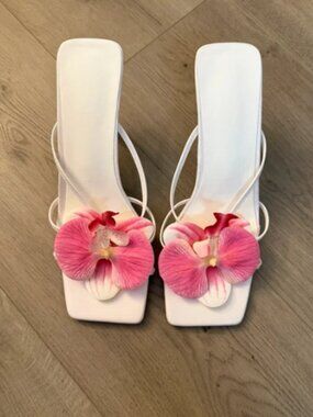Orchid White Kitten Heels